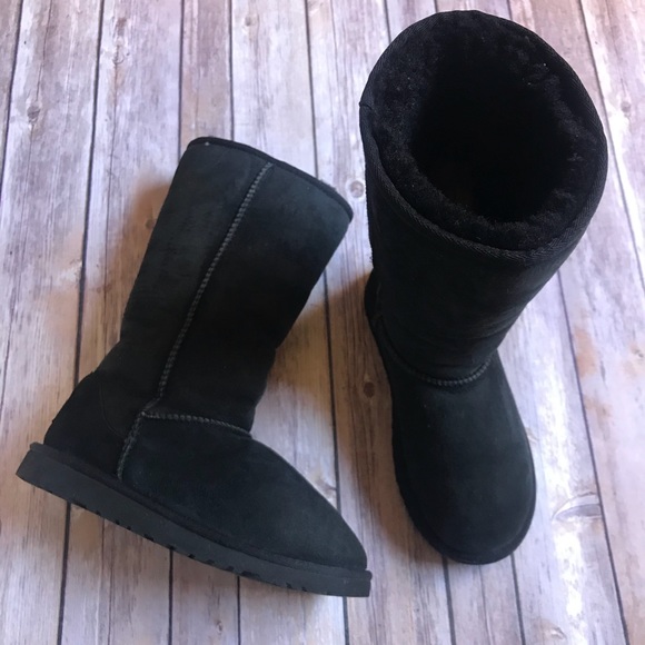 UGG Other - tall Ugg in black